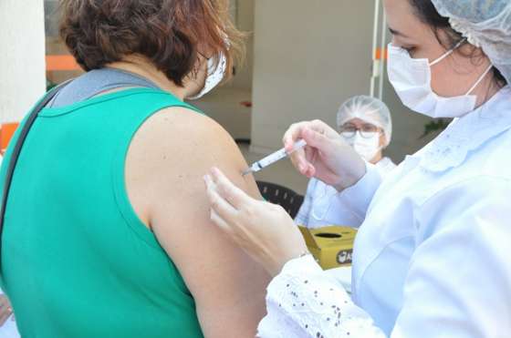 Americana vacina 3.464 doentes crônicos contra a gripe