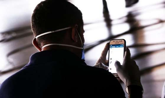 Apple e Google anunciam monitoramento para combater pandemia