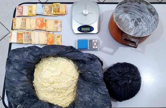 Bateu na mulher e tentou subornar guardas municipais