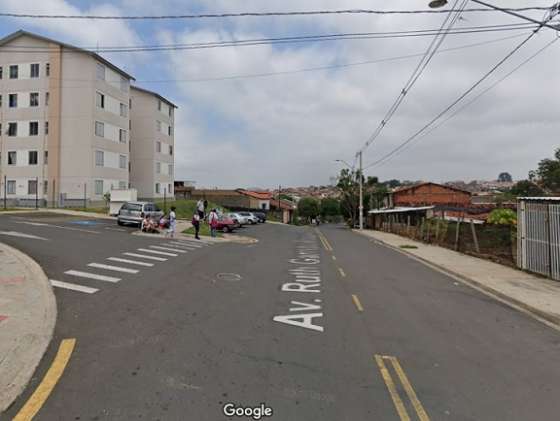Bebeu, atropelou um e ficou preso