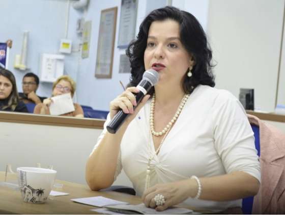 Carol Moura se vê inocente e fala sobre roubo na Zara