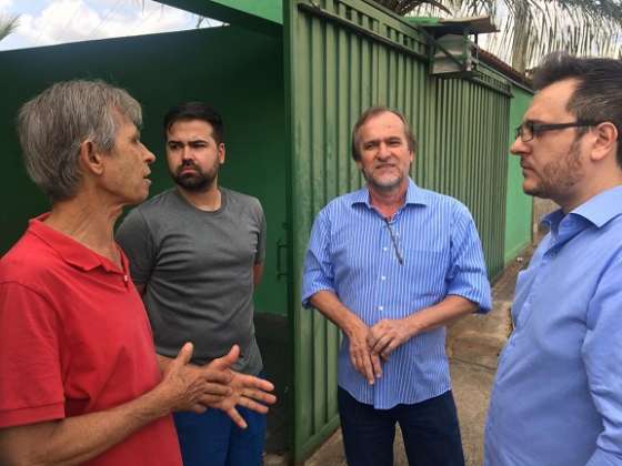 Dalbens e vice tentam lucrar com asfalto
