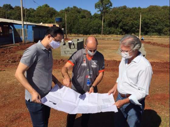 Escola de goleiros. Começa a obra