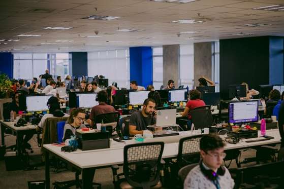 Fintech curitibana abre vagas de trabalho