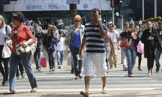 IBGE devolve taxa de inscrição da seleção do Censo
