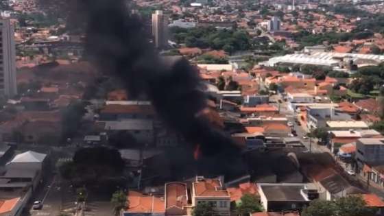 Incêndio destrói Mercado Municipal de Limeira