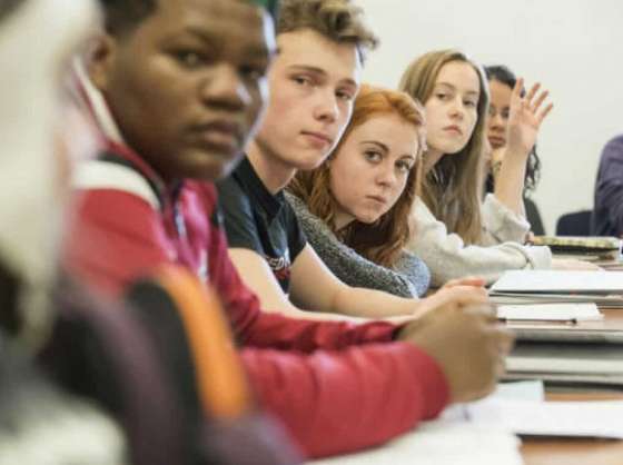 Intercâmbio no ensino médio? Dá pra fazer sim
