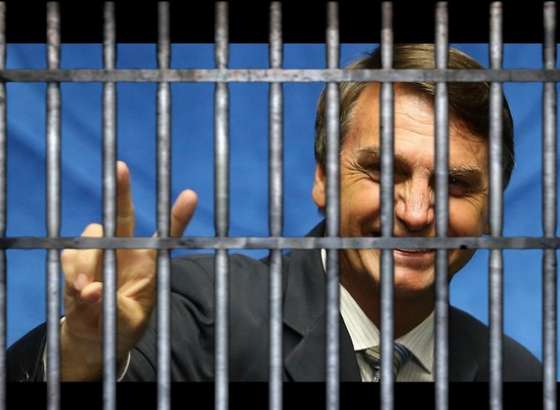 Já pediram a prisão de Bolsonaro