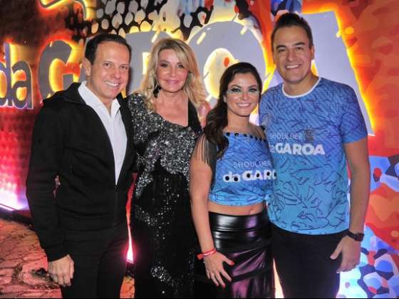 João Doria aparece com esposa em camarote