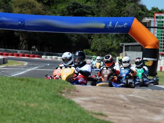 Kart Pé de Chumbo suspenso até maio