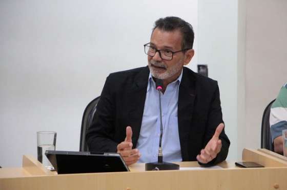 Kim nos ‘Diálogos 2020’ esta noite
