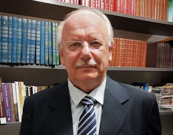 Morre professor barbarense esfaqueado pela esposa