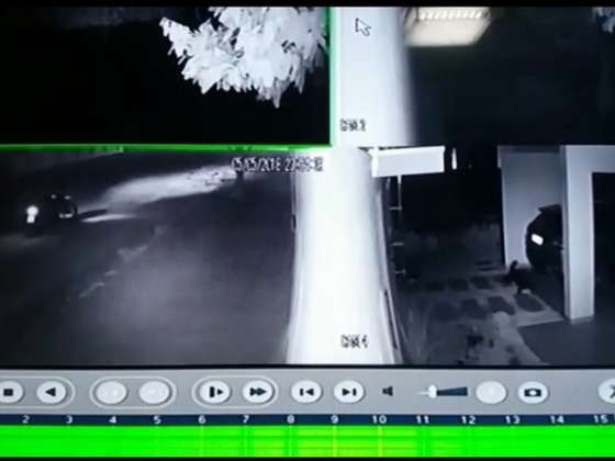 Passaram atirando na casa do cara