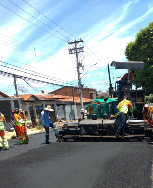 Rua da Solidariedade recebe obras de recapeamento