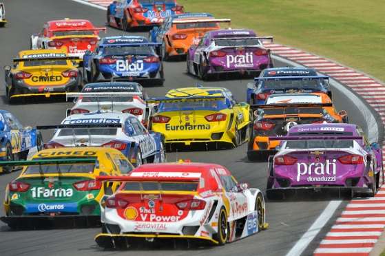 Stock Car adia calendário