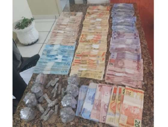 Trafica cai com bastante grana no São Fernando