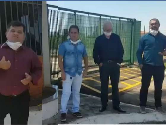 Vereador toma ‘porta na cara’ no hospital de campanha
