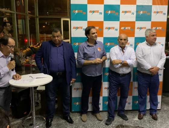 Zé Odécio reúne Omar e M Giovana em evento