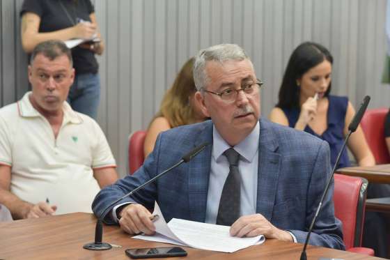 Solidariedade S/A, por Chico Sardelli