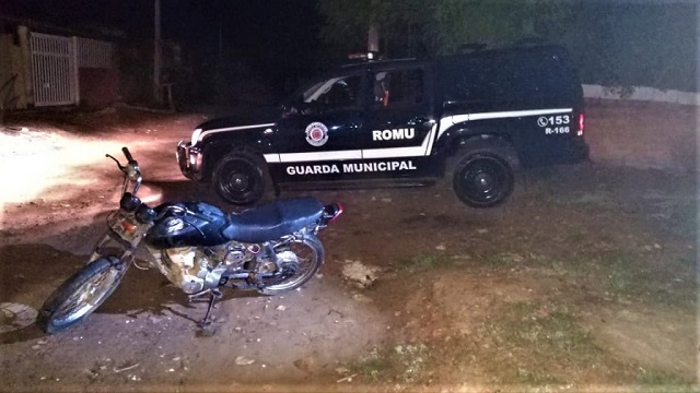 Motinha sem placa pega pela Gama na Ivo Macris