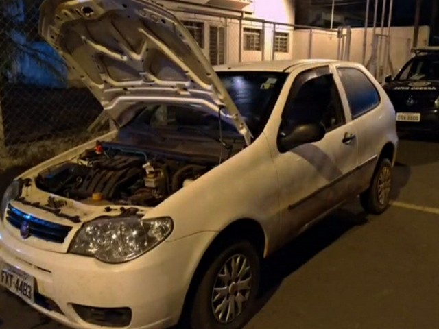 Preso com carro clonado na madrugada