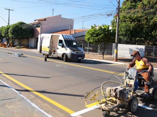 Nova Odessa reforça sinalização de solo em ruas e avenidas